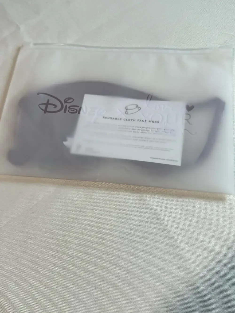 Disney x Love Your Melon Minnie Mouse Adult Face Mask NIP Rare Collectible